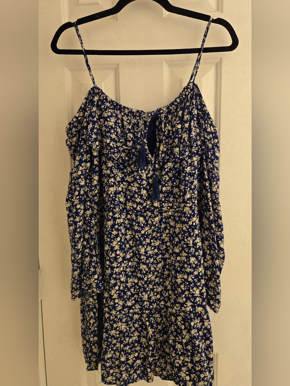 Charlotte Russe Ditsy Floral Cold Shoulder Dress Blue Cream Boho Mini Med EUC